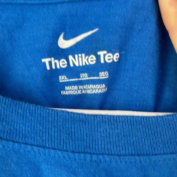 Nike t shirt - Picture 3 of 3